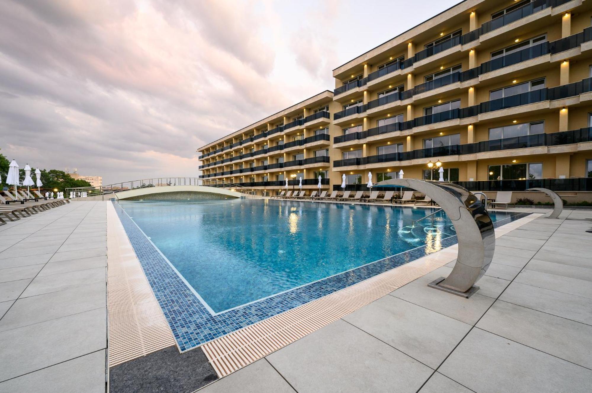 Empire Balneo & Spa Hotel Hisarya Exterior foto